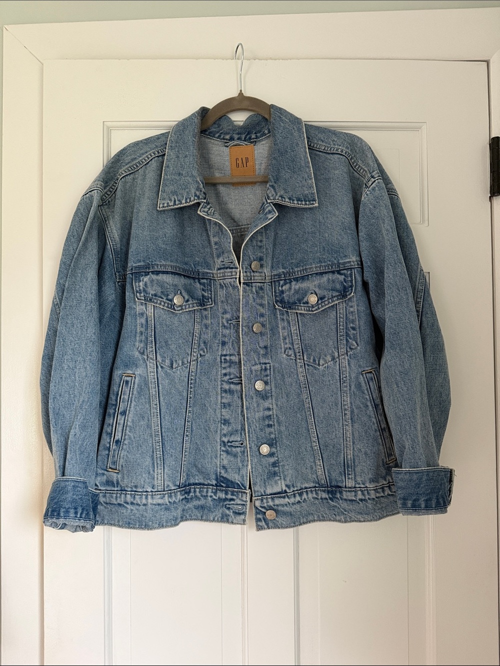 GAP Light Wash Blue Women's Denim Jacket